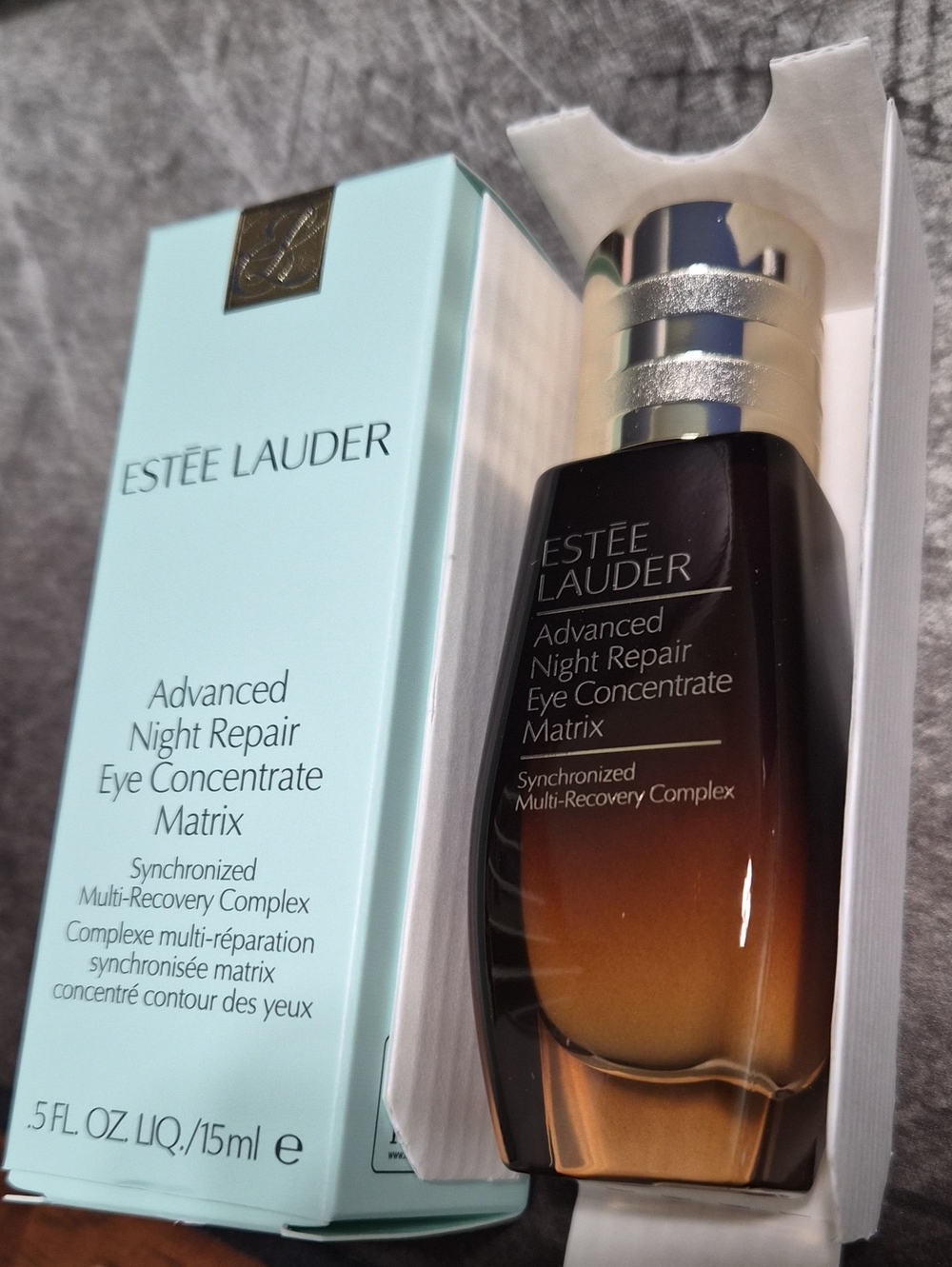 Estée Lauder Advanced Night Repair Eye Concentrate Matrix - amber brown and gold
